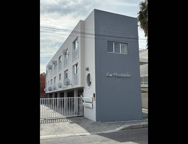 1 BEDROOM APARTMENT FOR SALE IN TOWNSEND ESTATE